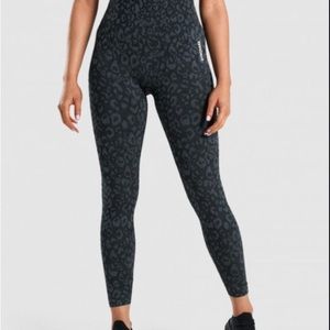 GYMSHARK ADAPT LEGGINGS SIZE SMALL